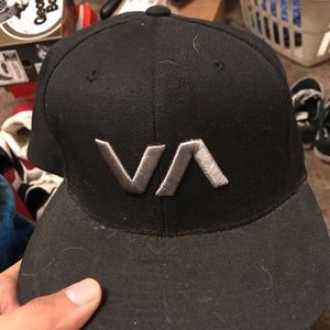 Rvca hat